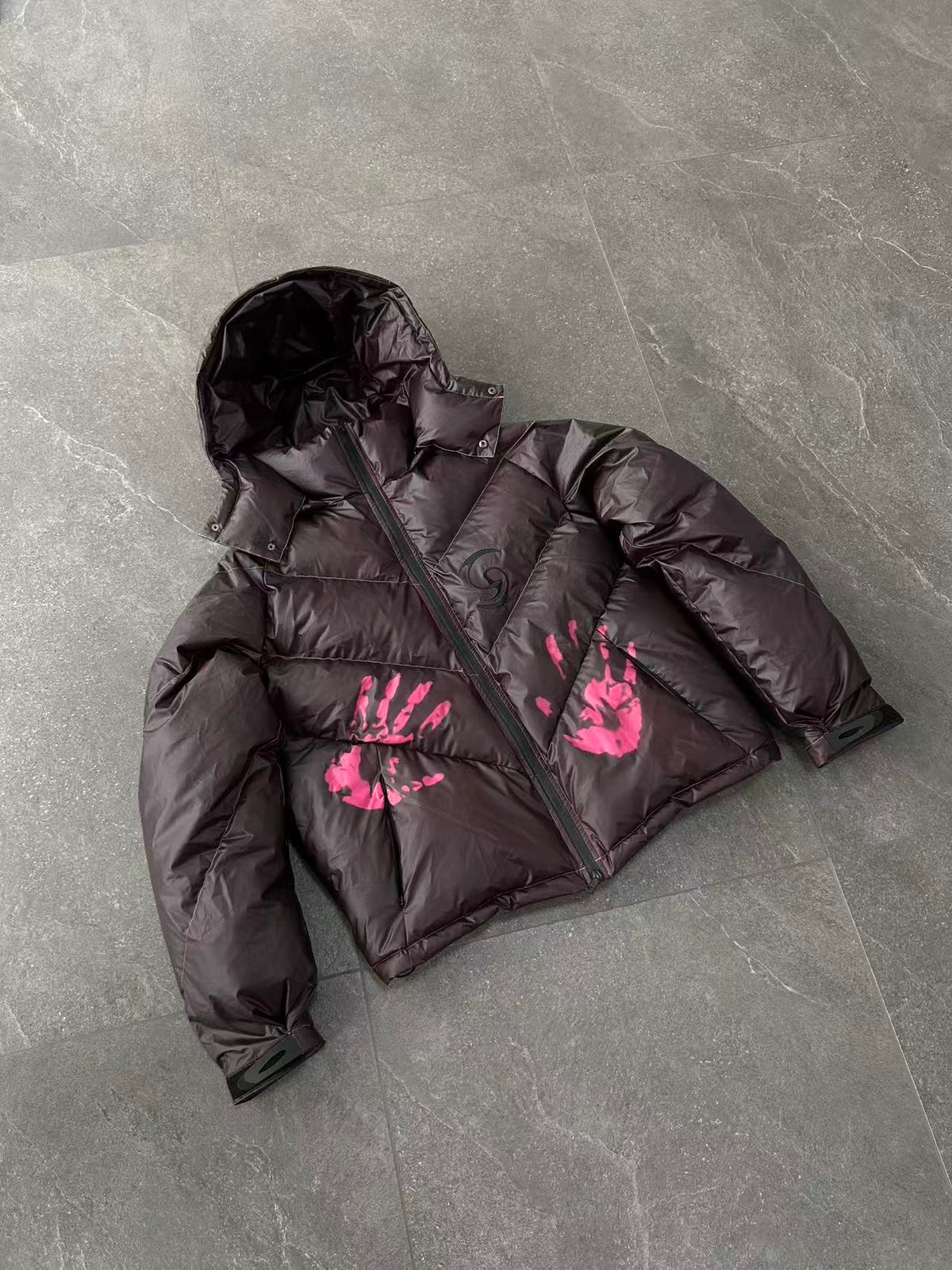 “Dissipate” HEAT REACTIVE PUFFER - Wine
