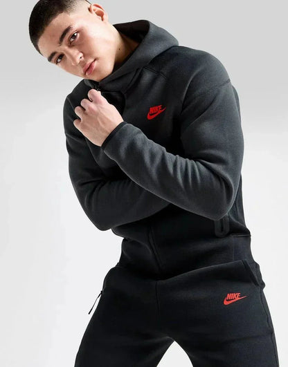 NK Sweat à capuche Tech Fleece