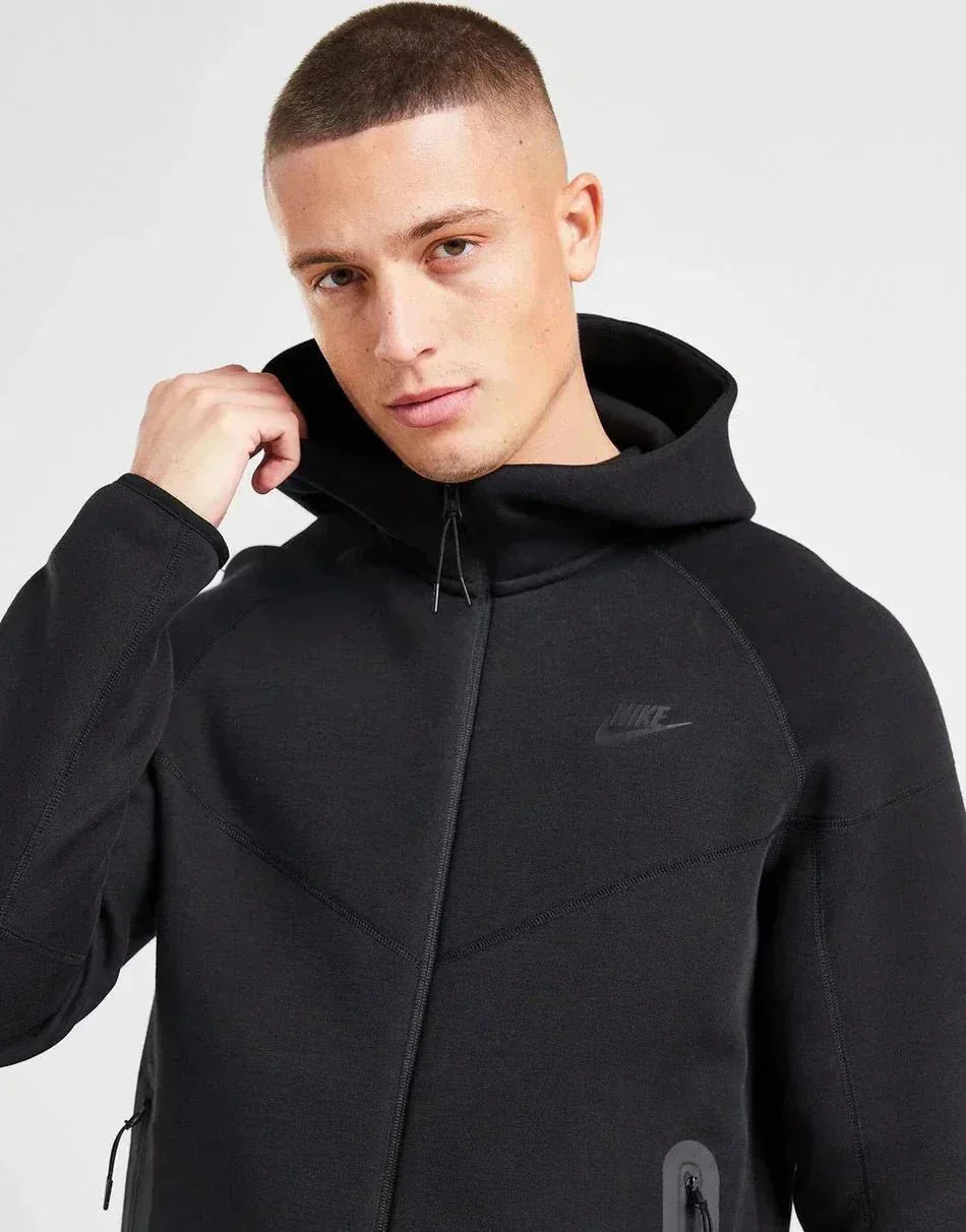 NK Sweat à capuche Tech Fleece