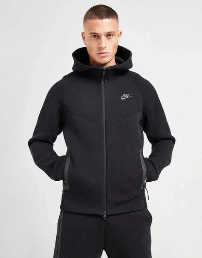 NK Sweat à capuche Tech Fleece